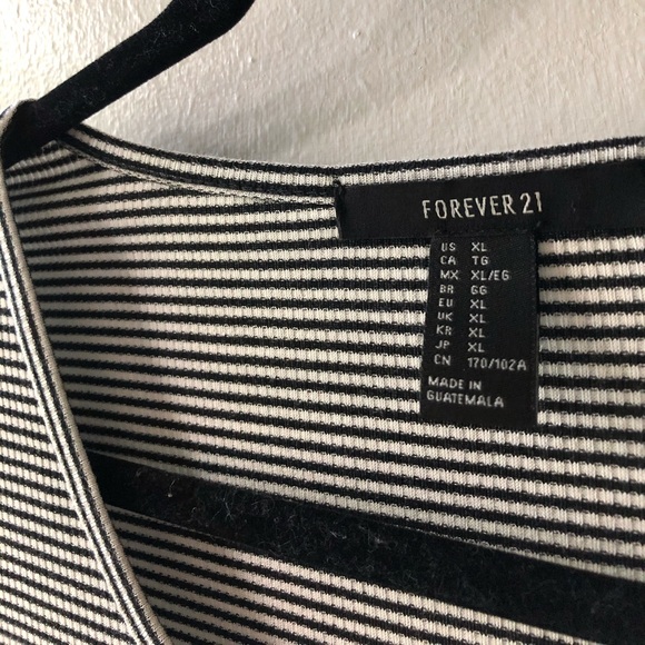 striped cropped tshirt - Picture 2 of 3